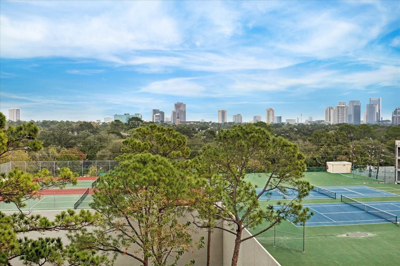 661 Bering Dr #661-709 - Photo 4 of 23