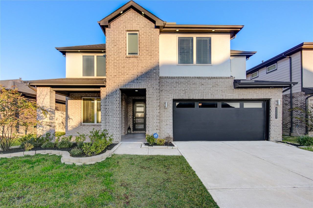 3223 Cripple Creek Dr #3223 - Photo 2 of 49