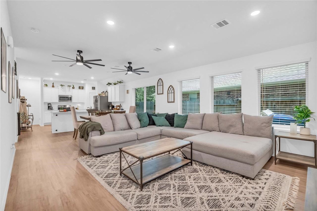 6308 Astoria Park Ln #6308 - Photo 7 of 29