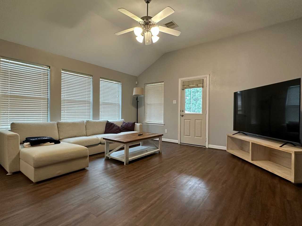 419 Oak Chase Dr #419 - Photo 6 of 10