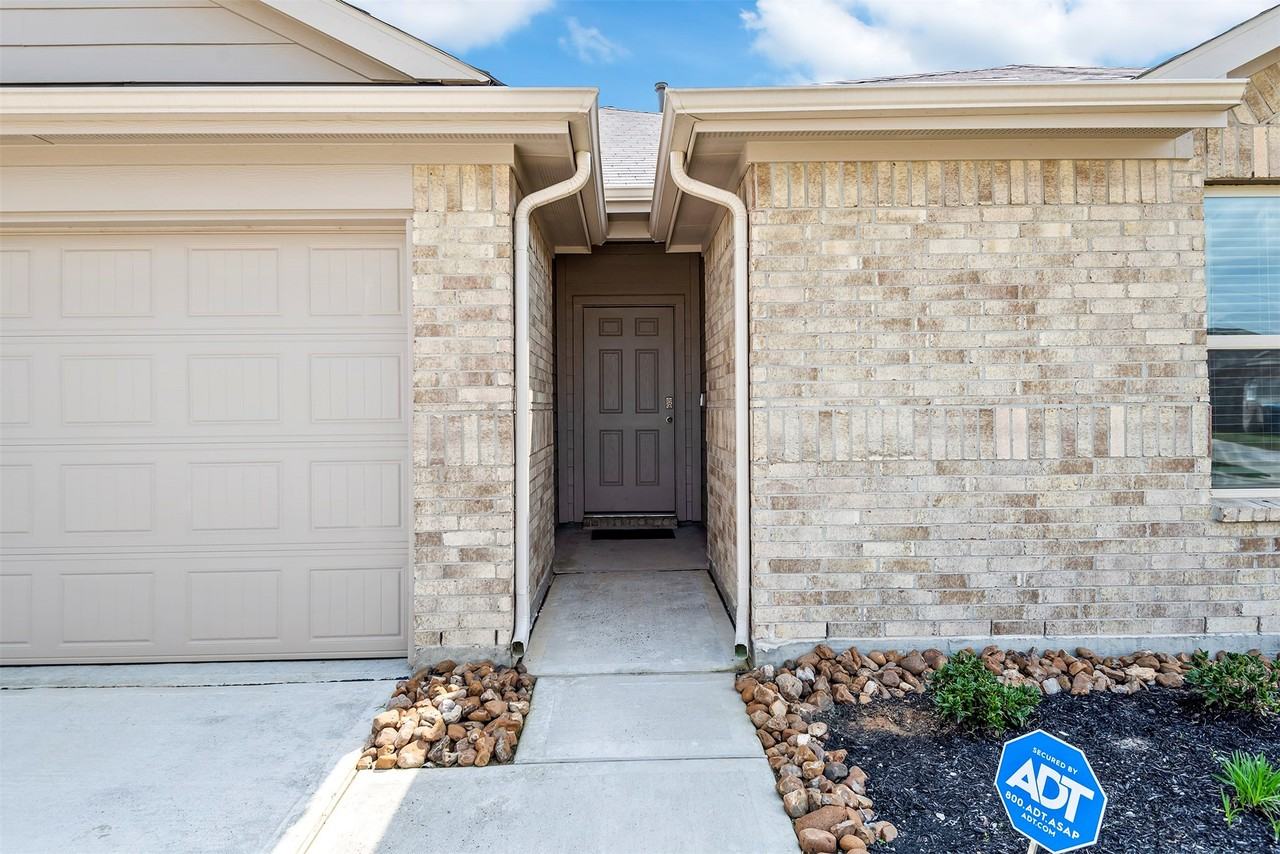 18644 Swainboro Dr #18644 - Photo 3 of 24