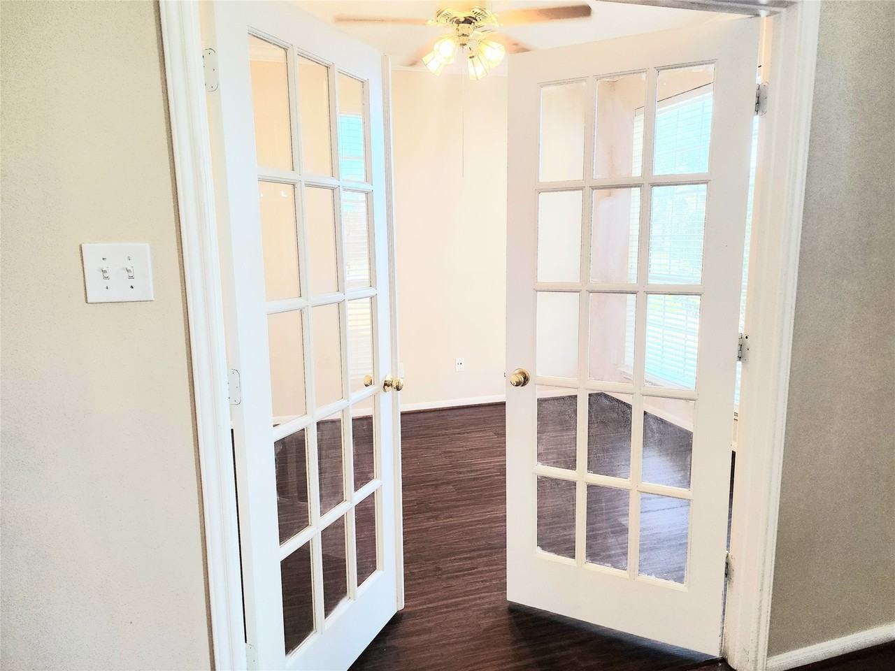 11306 Palm Bay St #11306 - Photo 3 of 17