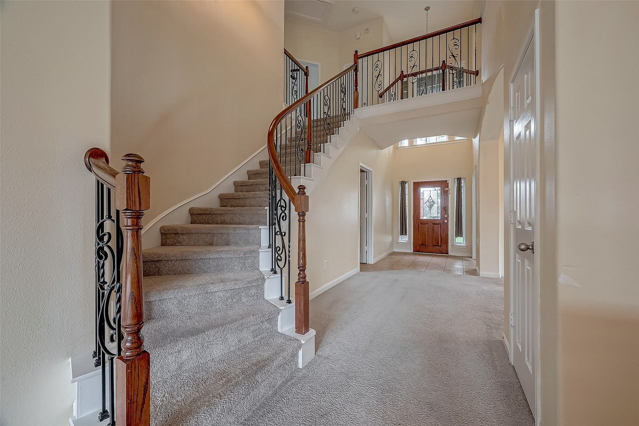 5703 Langham Dawn Ln #5703 - Photo 5 of 40