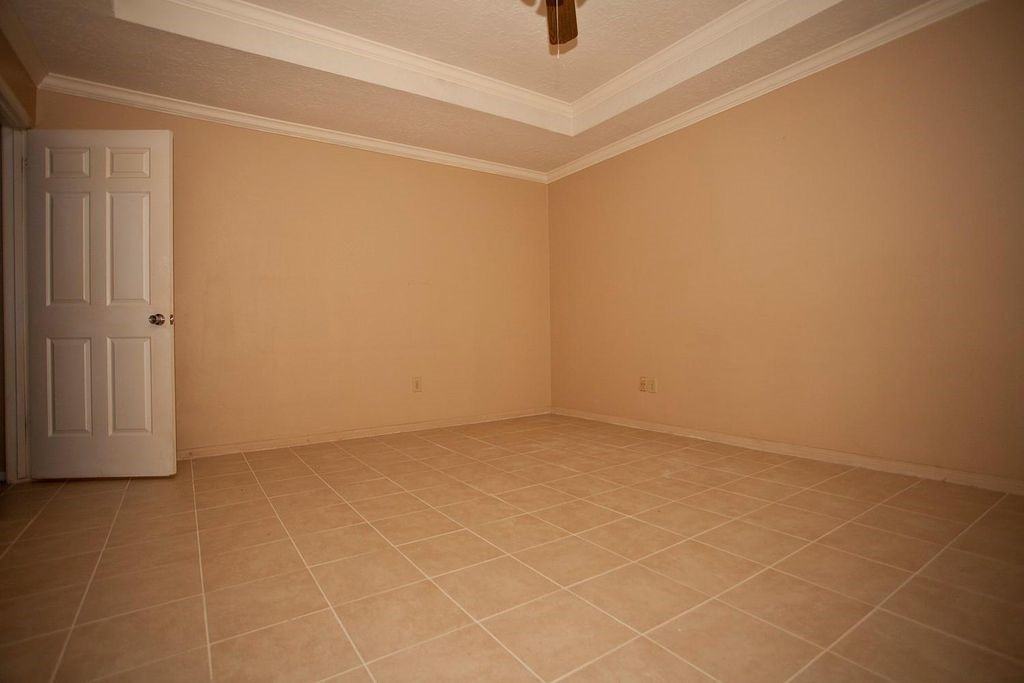 6318 Crakston St #6318 - Photo 7 of 17