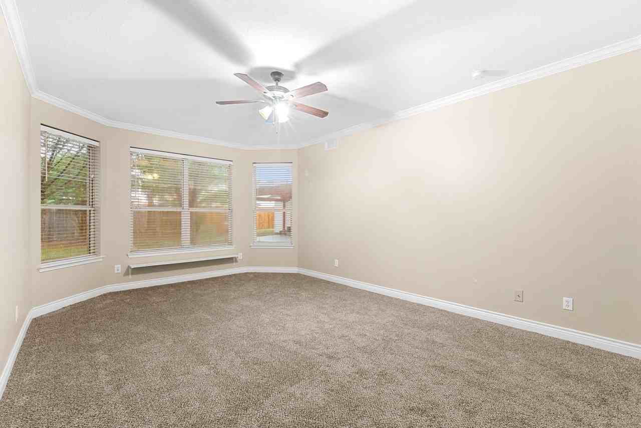 15718 Stroudwater Ln #15718 - Photo 3 of 39