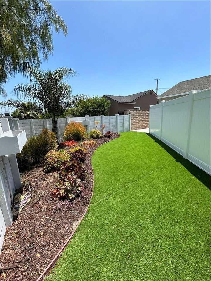 12008 Roscoe Blvd #12008 - Photo 2 of 14