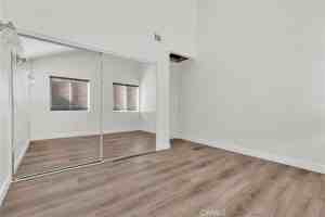 featured image of 12 Calandria #12