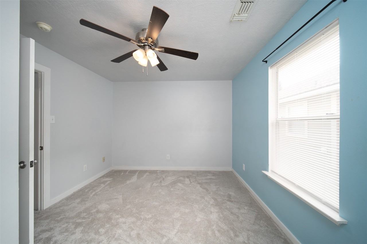 11914 Rolling Stream Dr #11914 - Photo 7 of 28