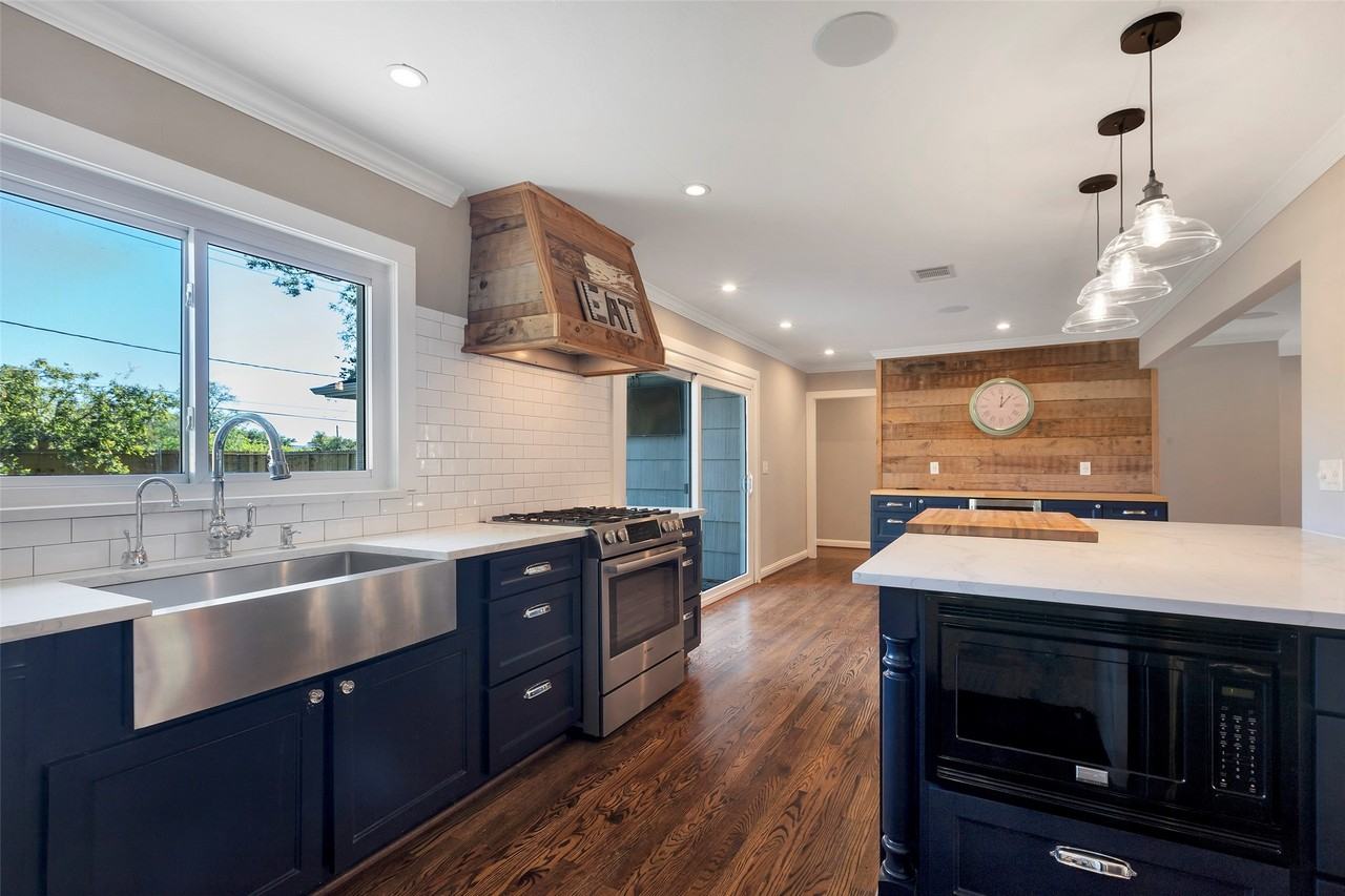 9107 Mcavoy Dr #9107 - Photo 5 of 27