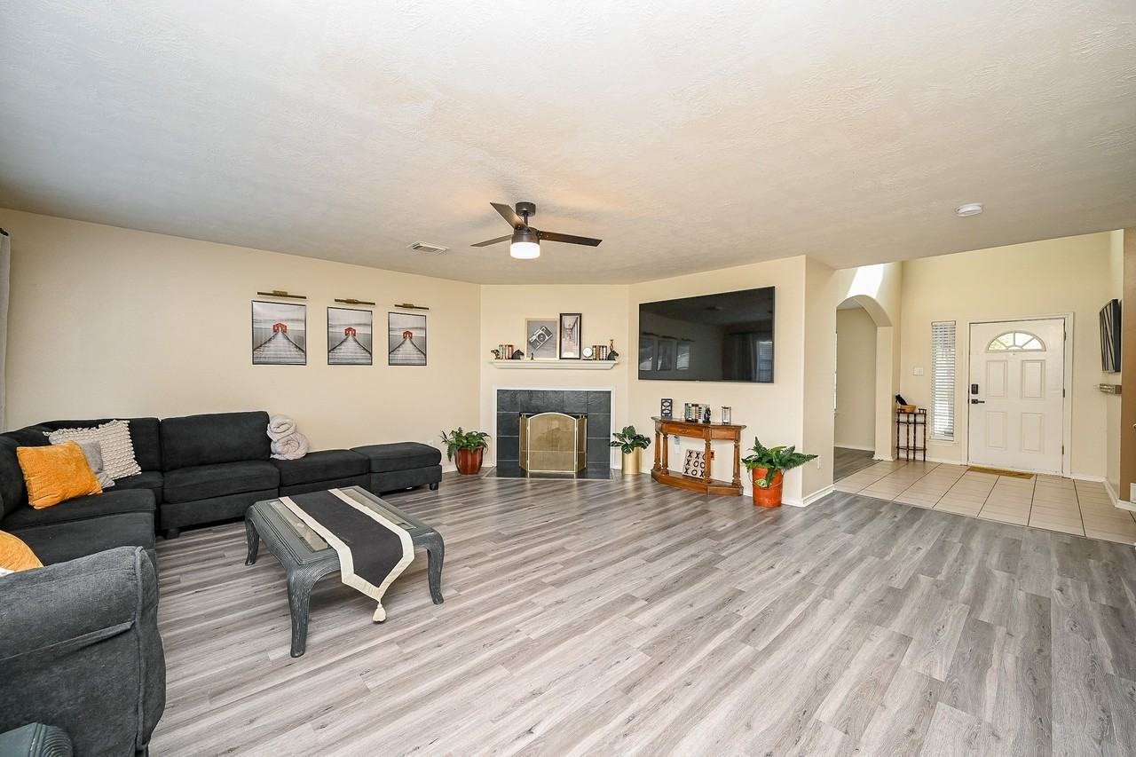 12122 Lucky Meadow Dr #12122 - Photo 2 of 32