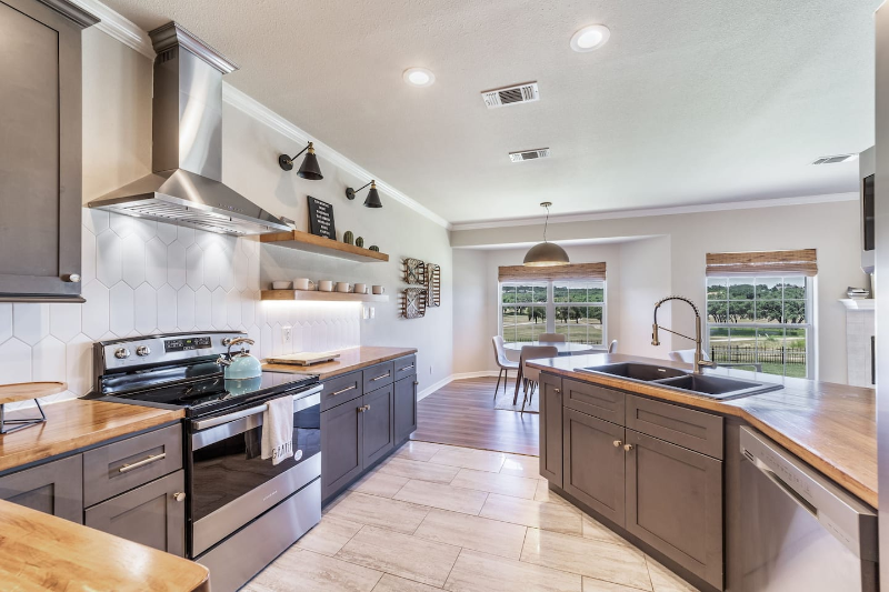 195 Watts Ln - Photo 5 of 20