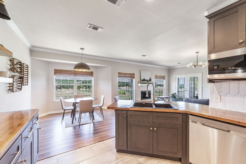 195 Watts Ln - Photo 7 of 20