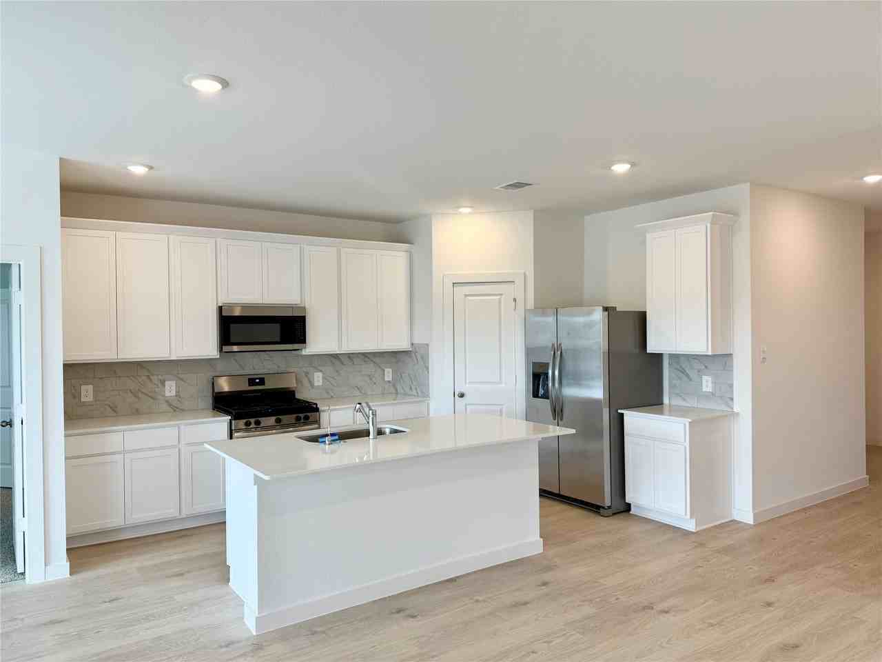 30751 Wicklow Gardens Dr #30751 - Photo 4 of 43