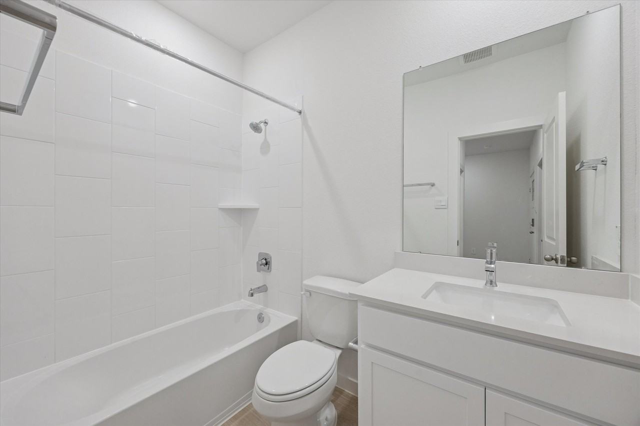 4127 Camden Lakes St #4127 - Photo 7 of 15