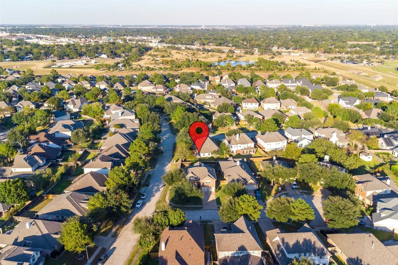 24518 Hamilton Mill Ct #24518 - Photo 3 of 27