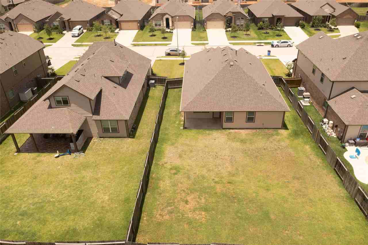 28715 Possession Island Ln #28715 - Photo 3 of 42