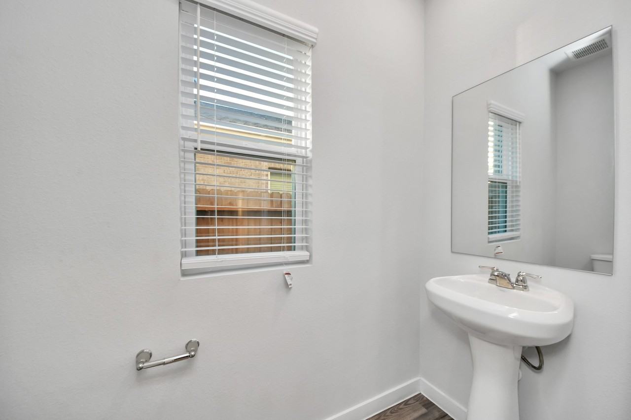 5611 Fresh View Ct #5611 - Photo 4 of 37