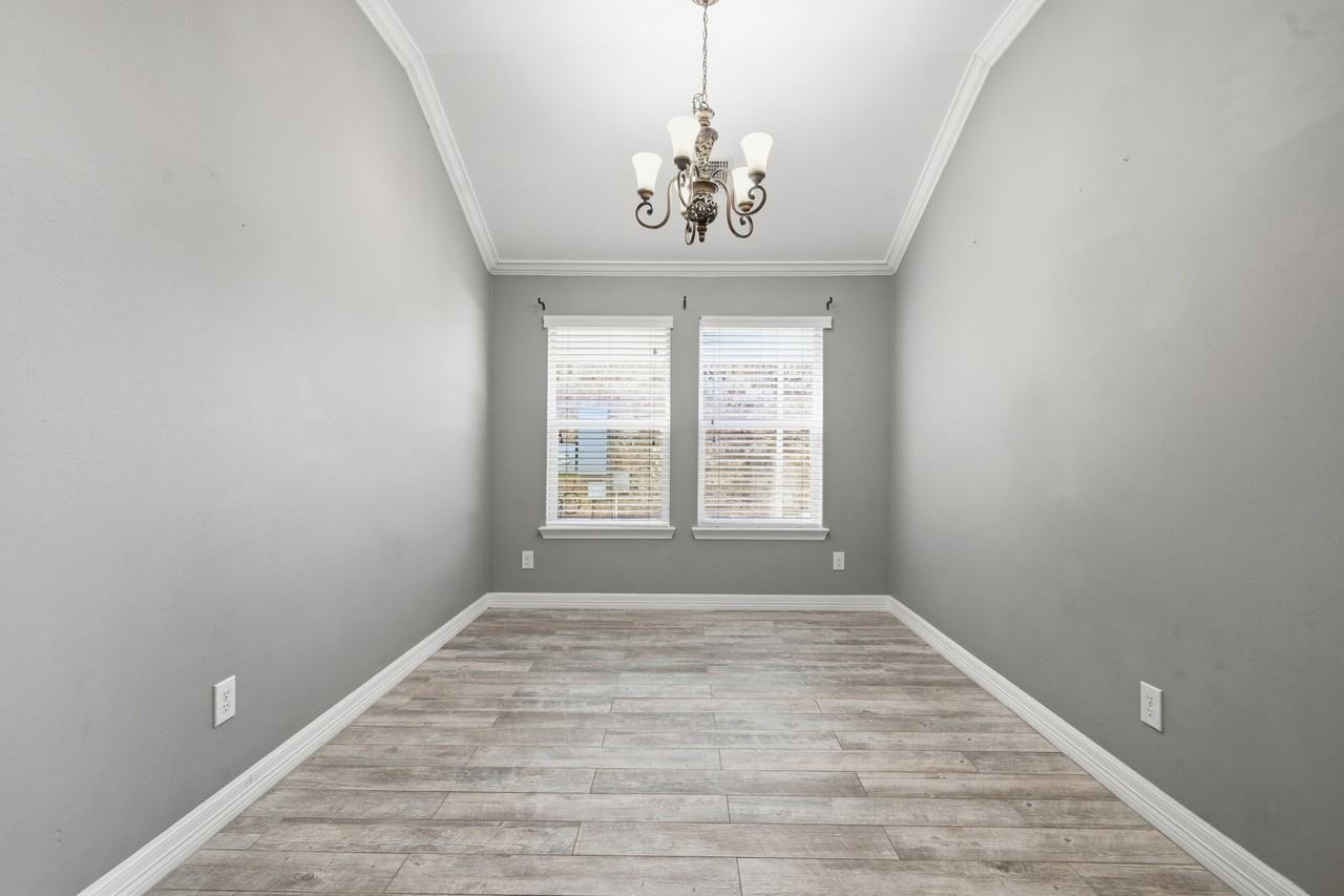 1715 Round Oak Ln #1715 - Photo 2 of 32