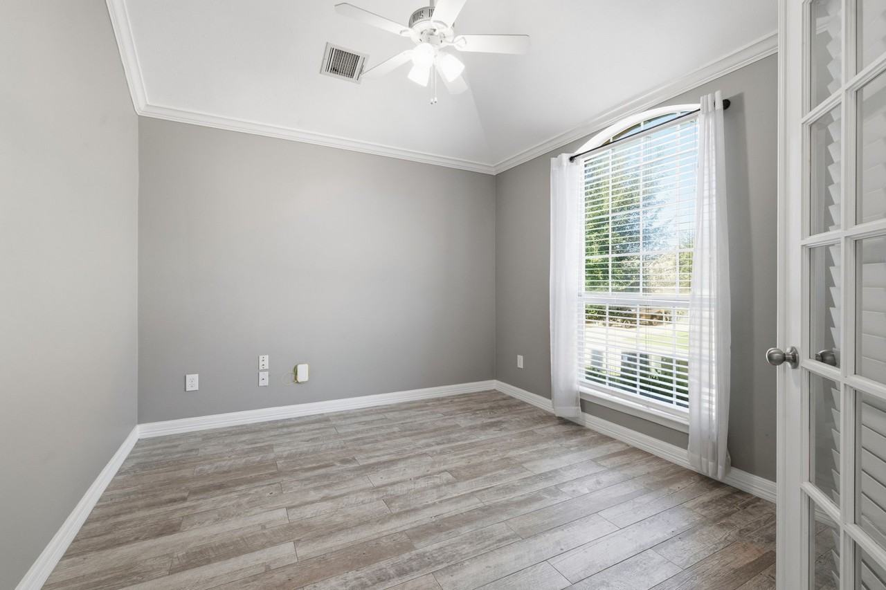 1715 Round Oak Ln #1715 - Photo 7 of 32