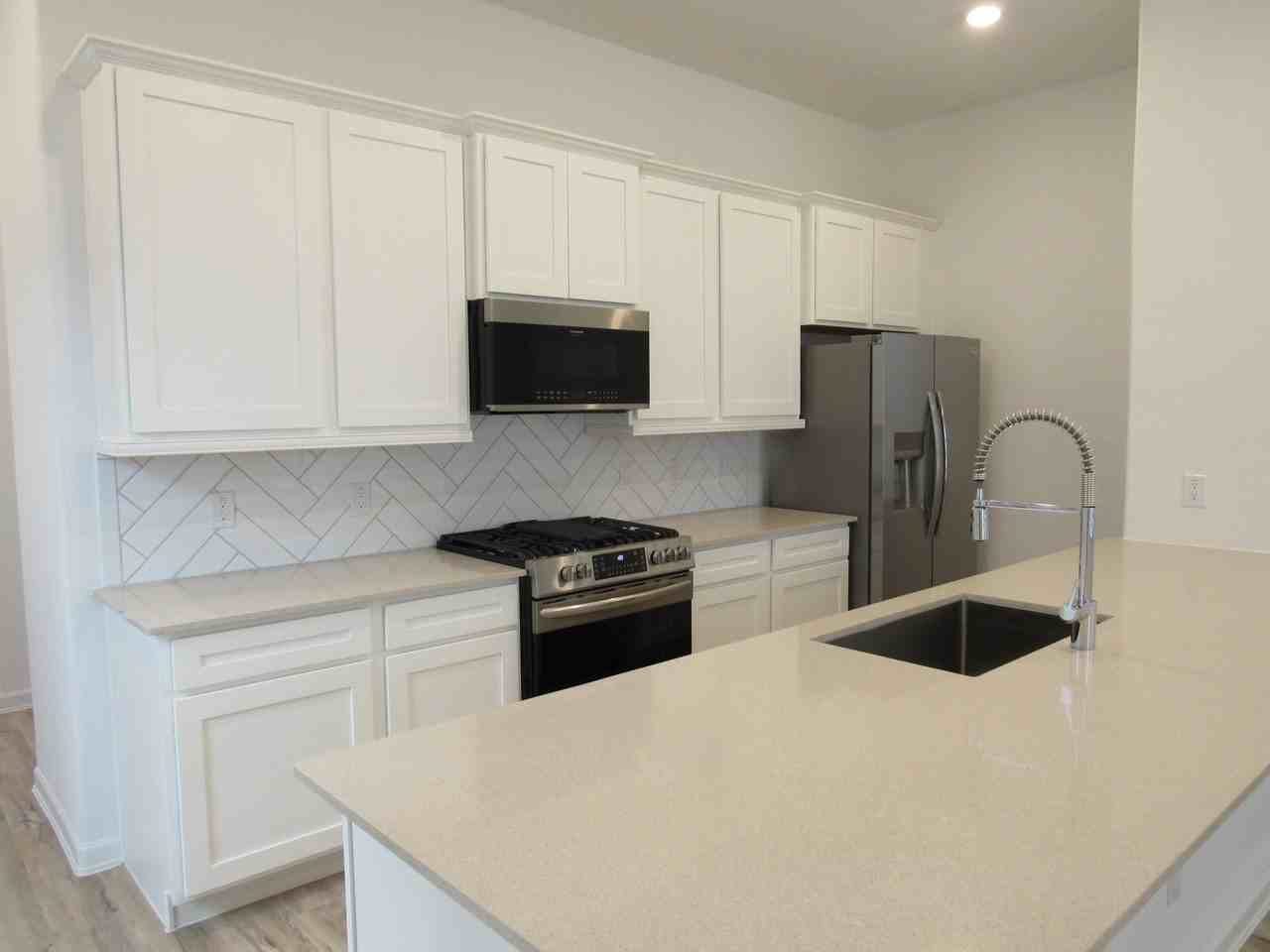 542 Dry Fork Ln #542 - Photo 2 of 9