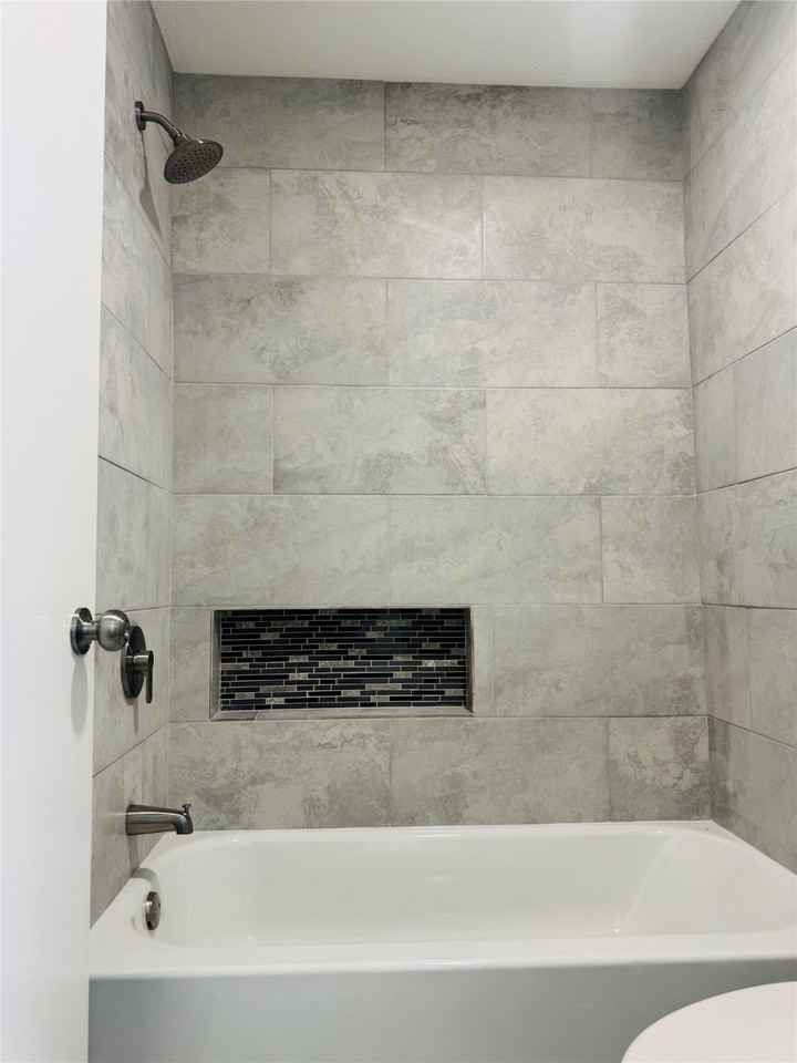12509 Newbrook Dr #12509-331 - Photo 3 of 19