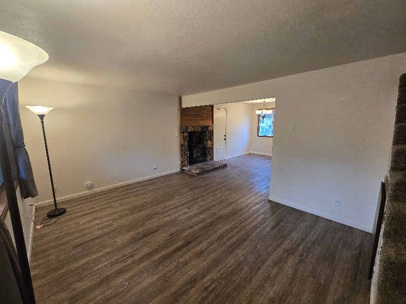 1907 E Saint Maries Ave - Photo 4 of 16