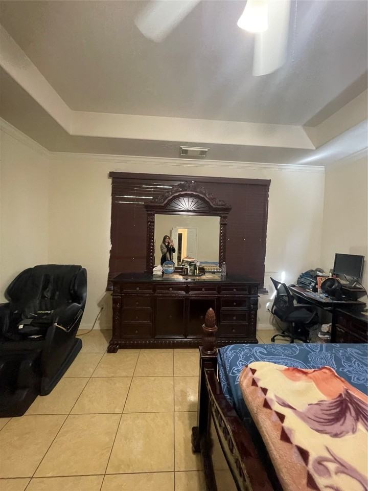 26864 Calgary Pointe Dr #26864 - Photo 3 of 23