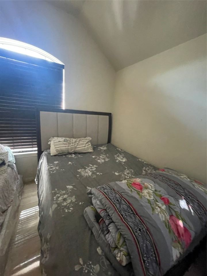 26864 Calgary Pointe Dr #26864 - Photo 7 of 23