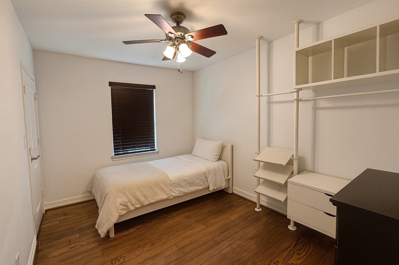 208 E 38th St #208 - Photo 4 of 22