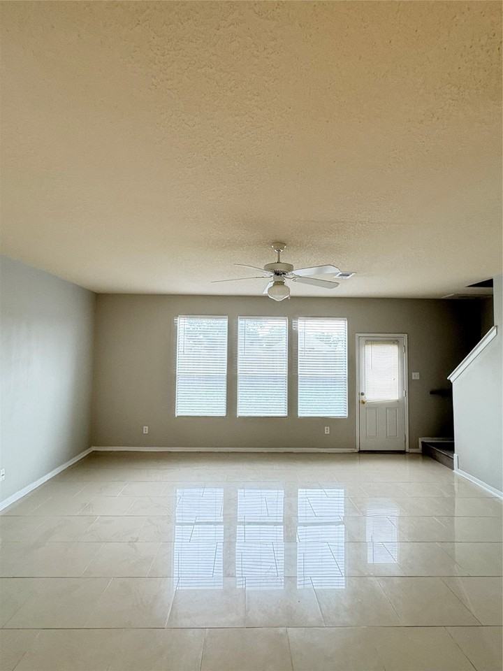 2679 Cypressvine Dr #2679 - Photo 2 of 15