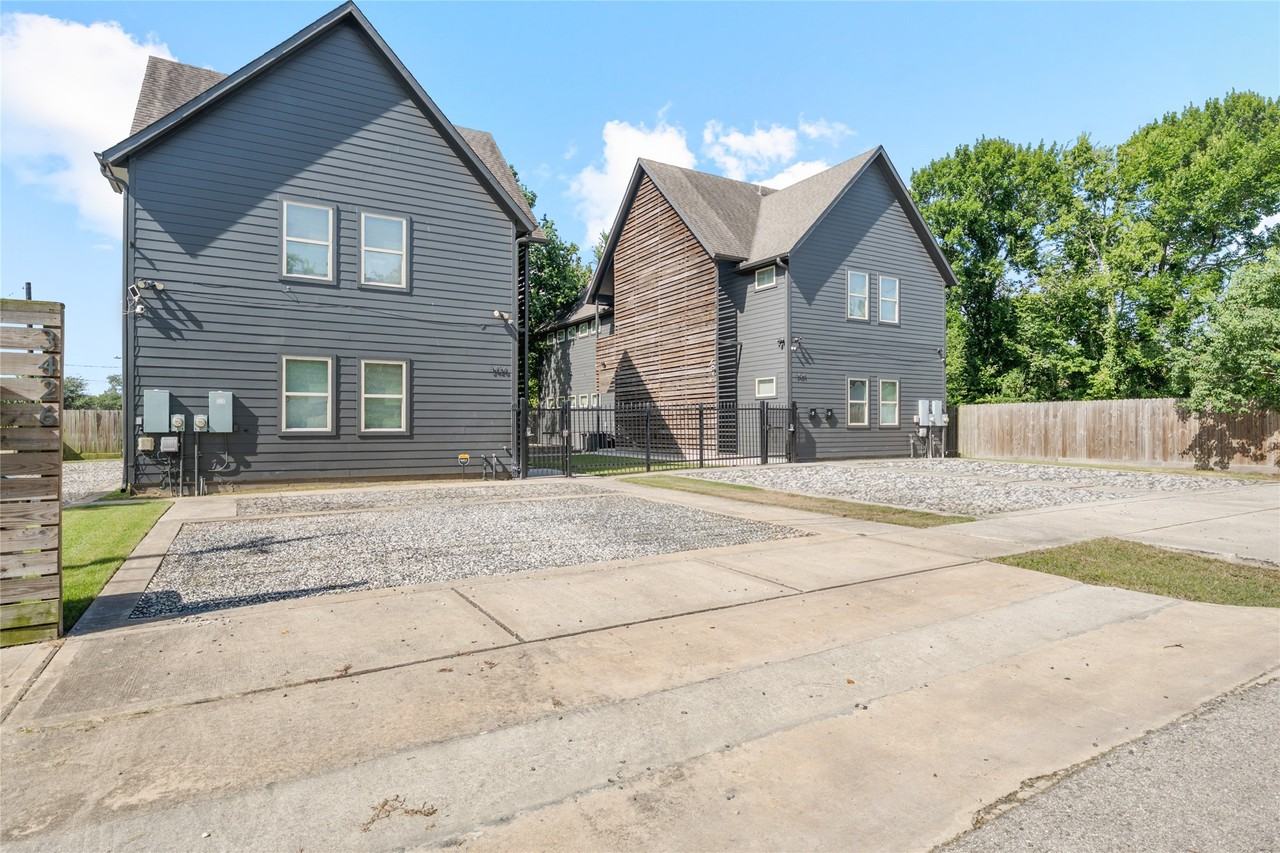 3424 Tuam St #3424 - Photo 6 of 42