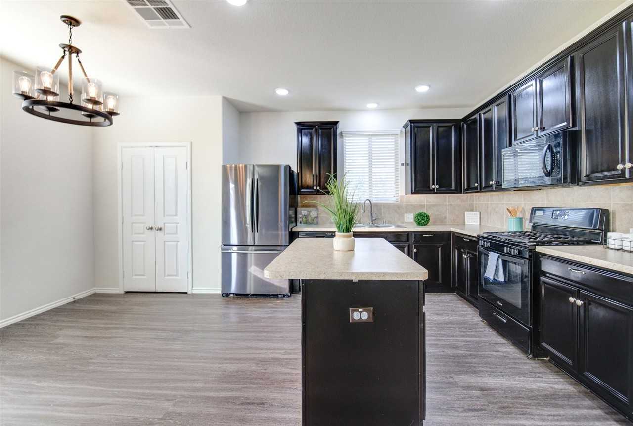 5027 Brewcastle Ln #5027 - Photo 6 of 42