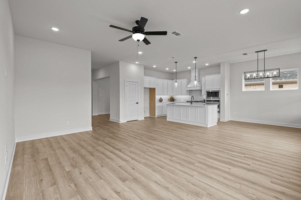 29626 Cedar Elm Way #29626 - Photo 4 of 12