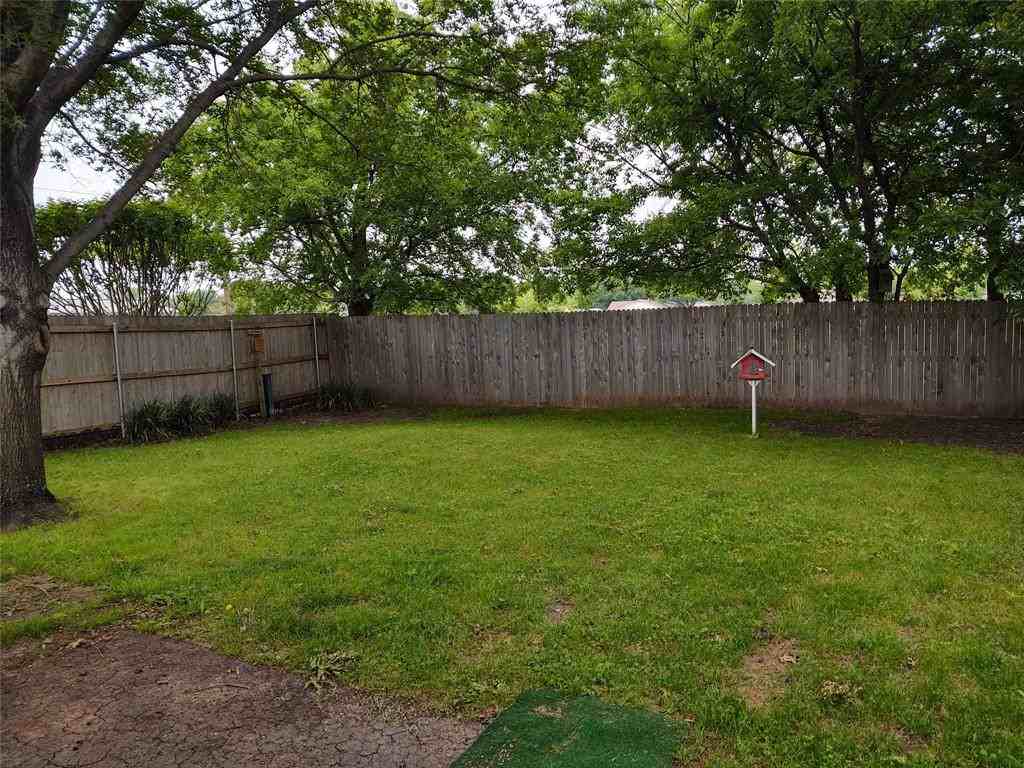 120 Navajo Dr #120 - Photo 3 of 6