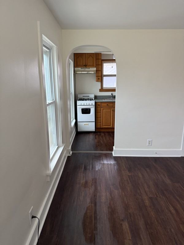 426 E Benton St #2 - Photo 4 of 10