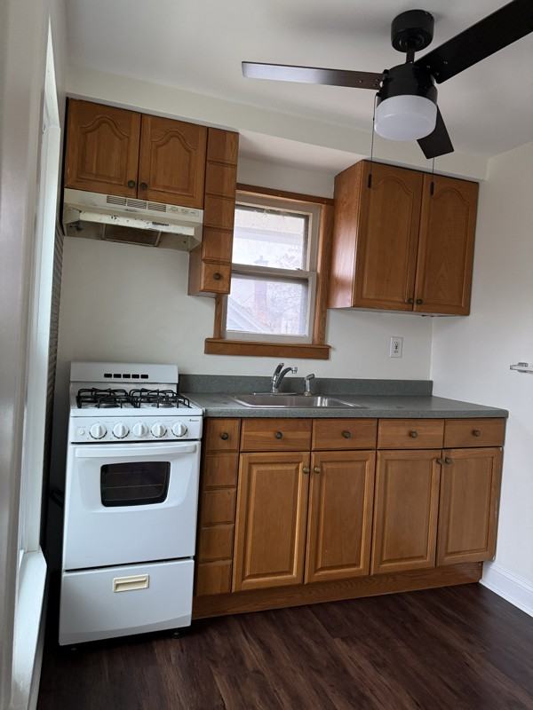 426 E Benton St #2 - Photo 5 of 10