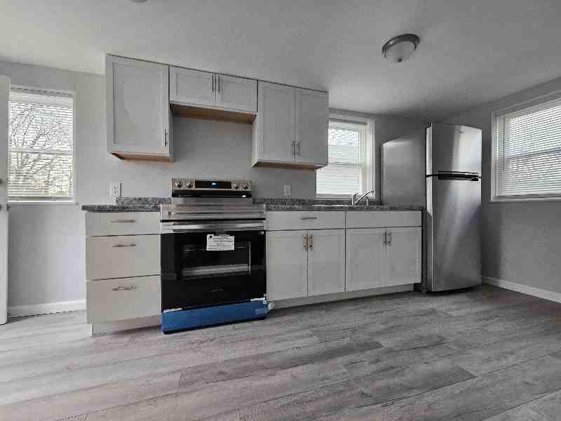 367 Martin Luther King Jr Blvd - Photo 5 of 10