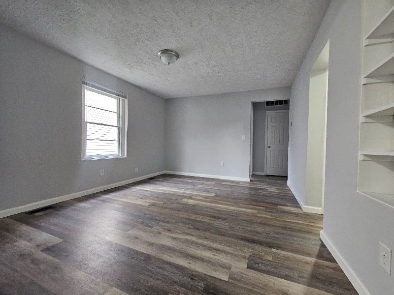 367 Martin Luther King Jr Blvd - Photo 7 of 10