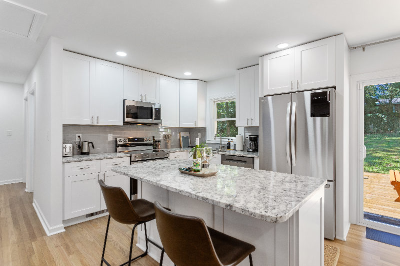 3191 Bluebird Ln - Photo 4 of 12