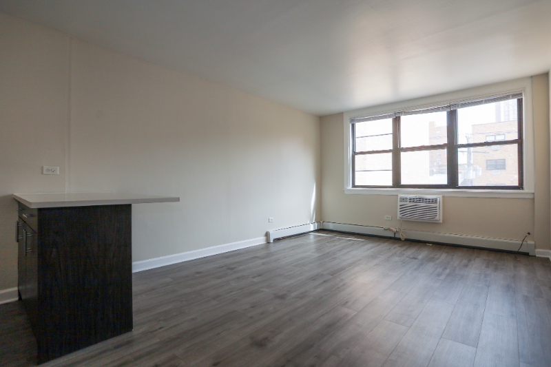 5841 N Winthrop Ave #311 - Photo 5 of 12