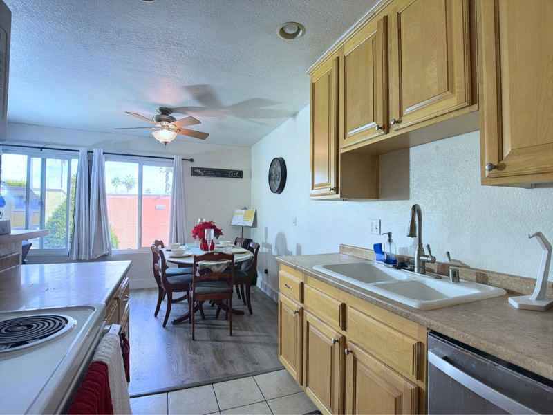 1627 Pentecost Way #7 - Photo 6 of 17