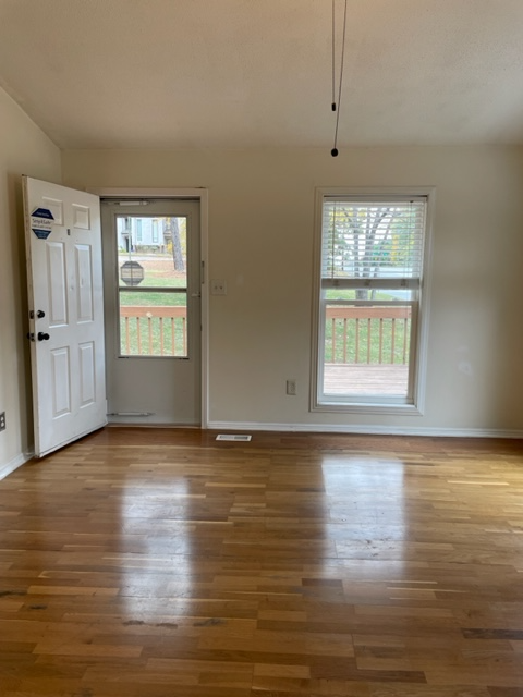 2001 Peppertree St #A - Photo 7 of 14