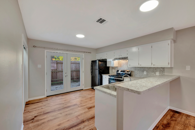 306 Powers St #C - Photo 6 of 15