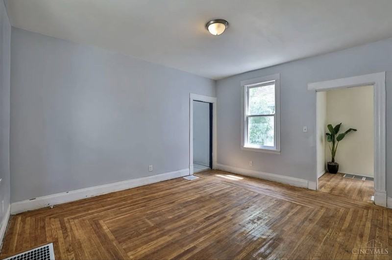 812 Fairbanks Ave - Photo 5 of 15