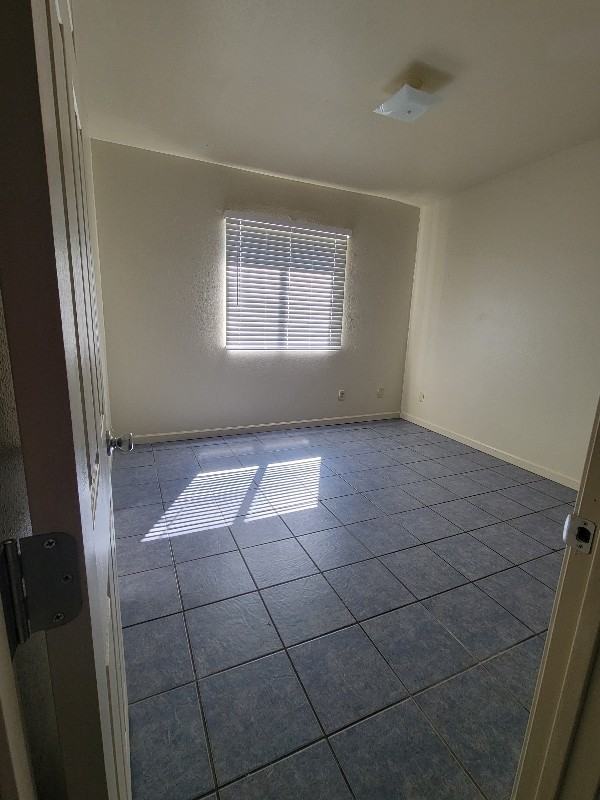 3805 E Glenn St - Photo 7 of 12