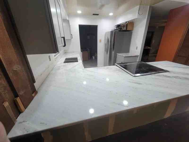 1317 N Shangri La Dr - Photo 4 of 14