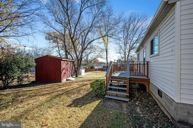 13719 Knowles St - Photo 2 of 20