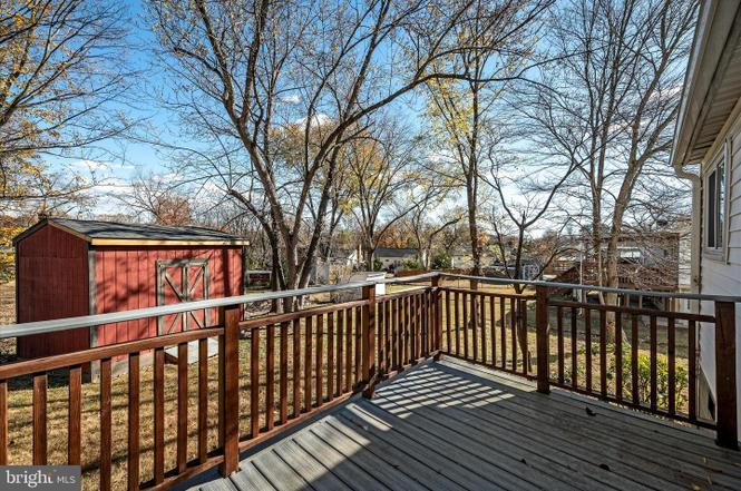 13719 Knowles St - Photo 3 of 20