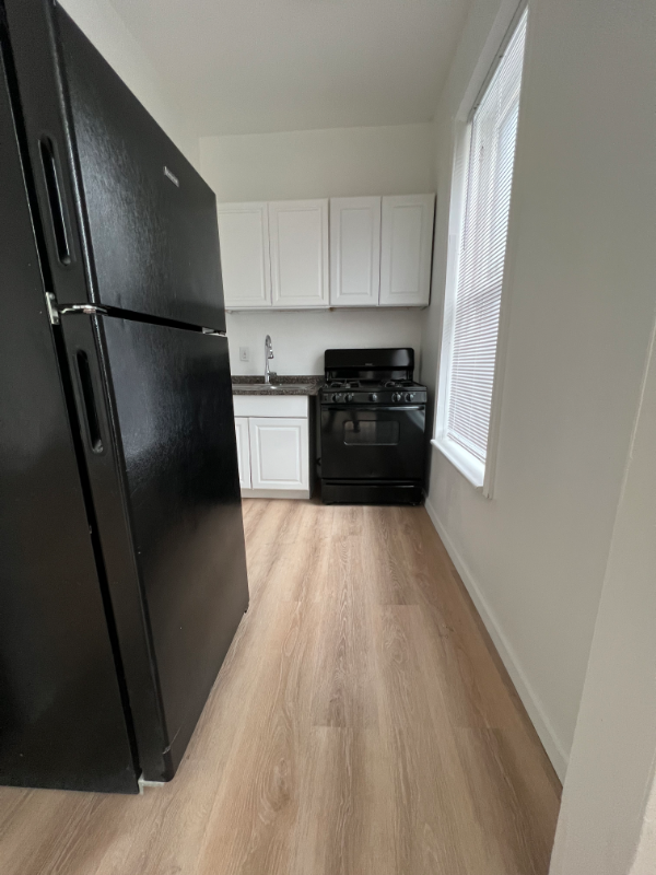 258 Remsen St #2F - Photo 3 of 8