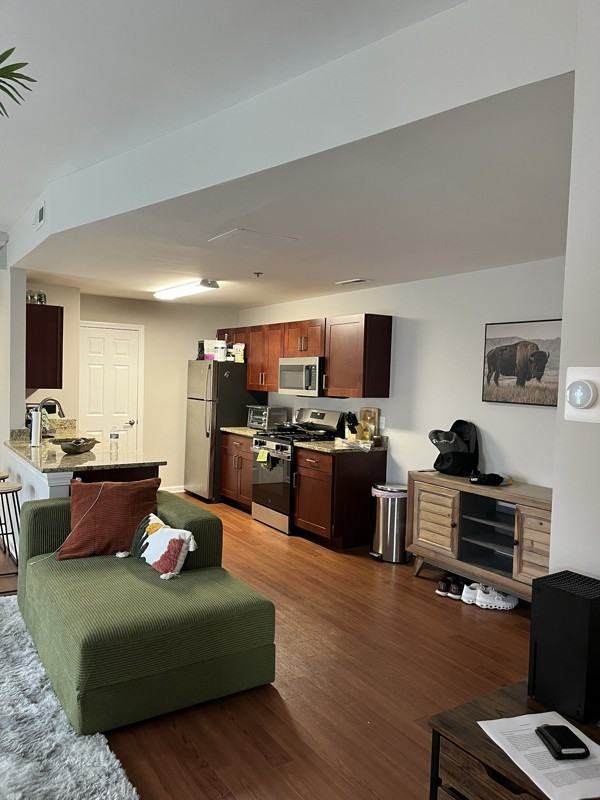 37 Prospect St #1A - Photo 5 of 10